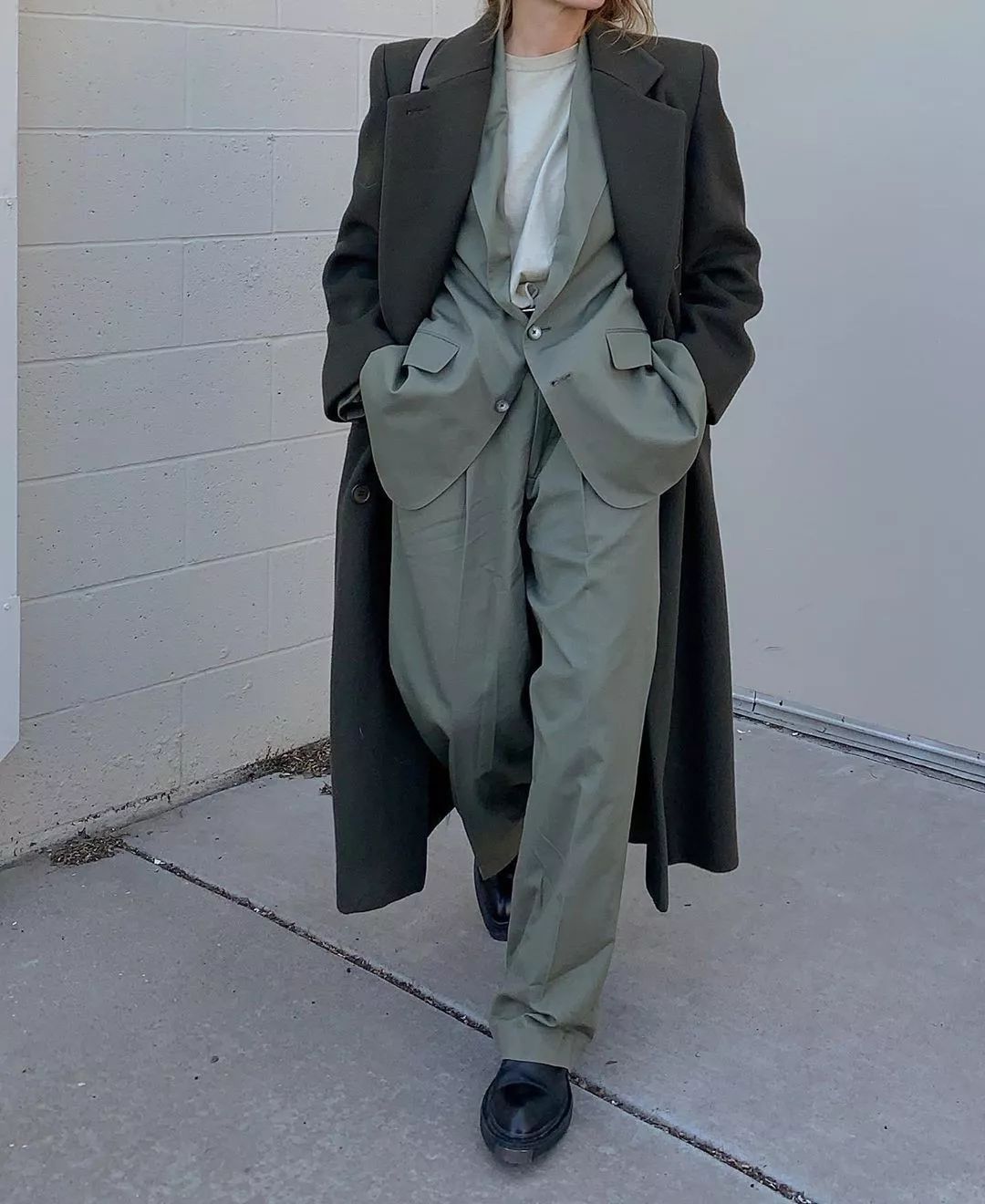 买错一件「长大衣」，真的想当场去世