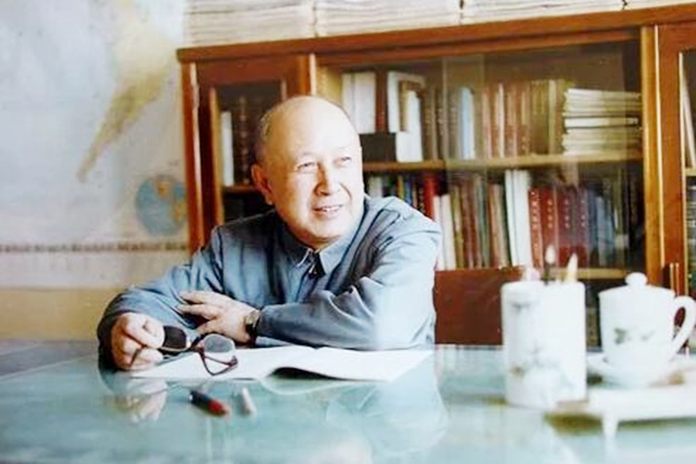 1999年，*镕基朱**总理访美即席演讲：你们也太小看我这总理了