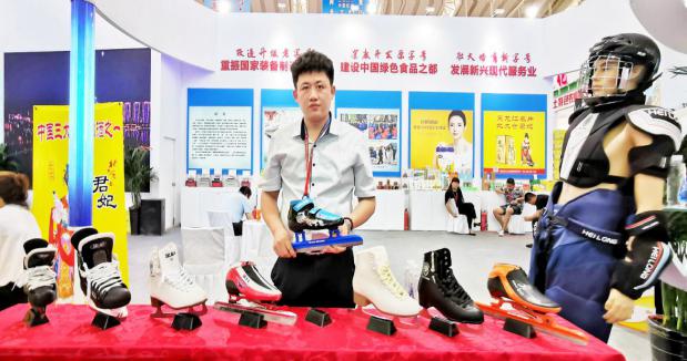 凤凰涅磐黑檀木,凤凰涅磐破茧重生