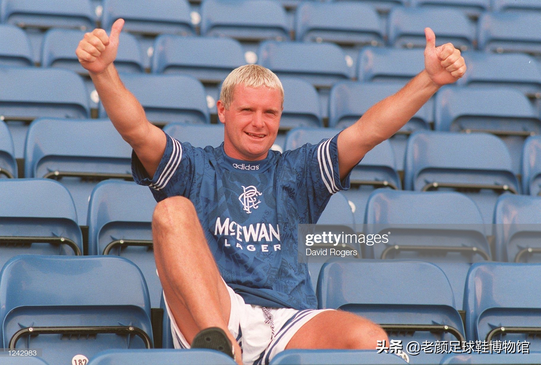 破产酒鬼的球鞋拍卖值6万,加图索的恩人名字成为香港路名