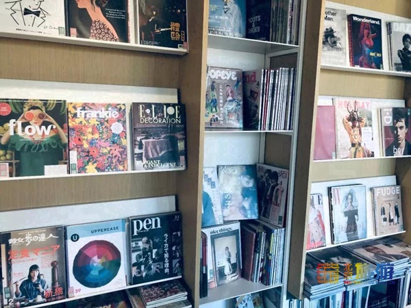 京城简约风书店，干净明亮简简单单的阅读之所