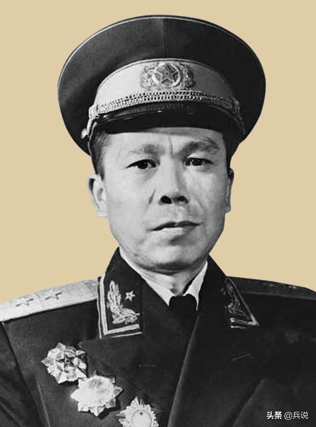 攻不下，统统杀头！对越作战*世友许**暴怒如雷，政委打圆场被怼