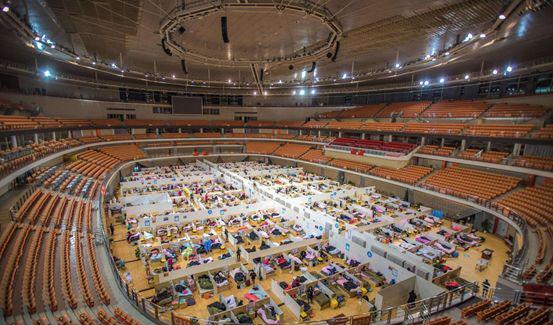 著名演员魏一撰文：从韩红基金会被举报看道德绑架之下的慈善