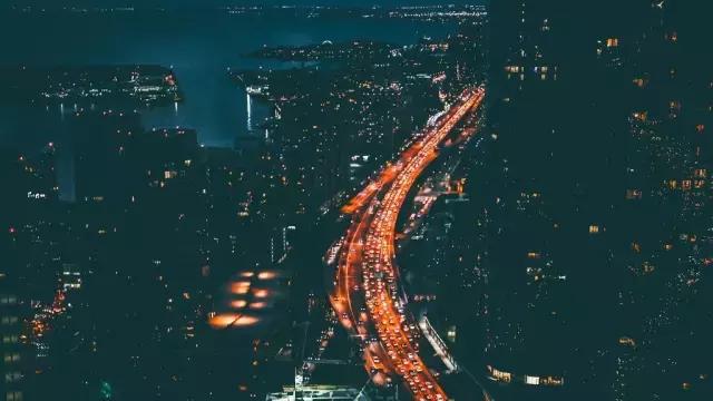 不温柔的你却为你做尽温柔的事,只是为你做尽了温柔之事