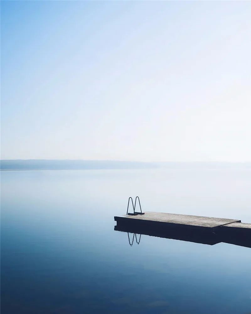 栈桥海边诗人,水边唯美的诗句