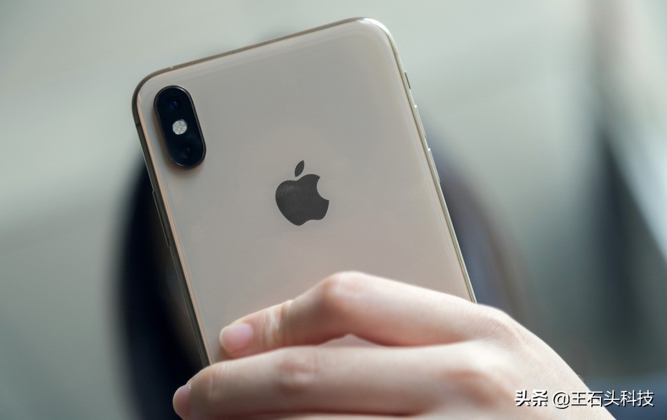 库克iphone的缺点,苹果衰退至今库克到底都做了什么