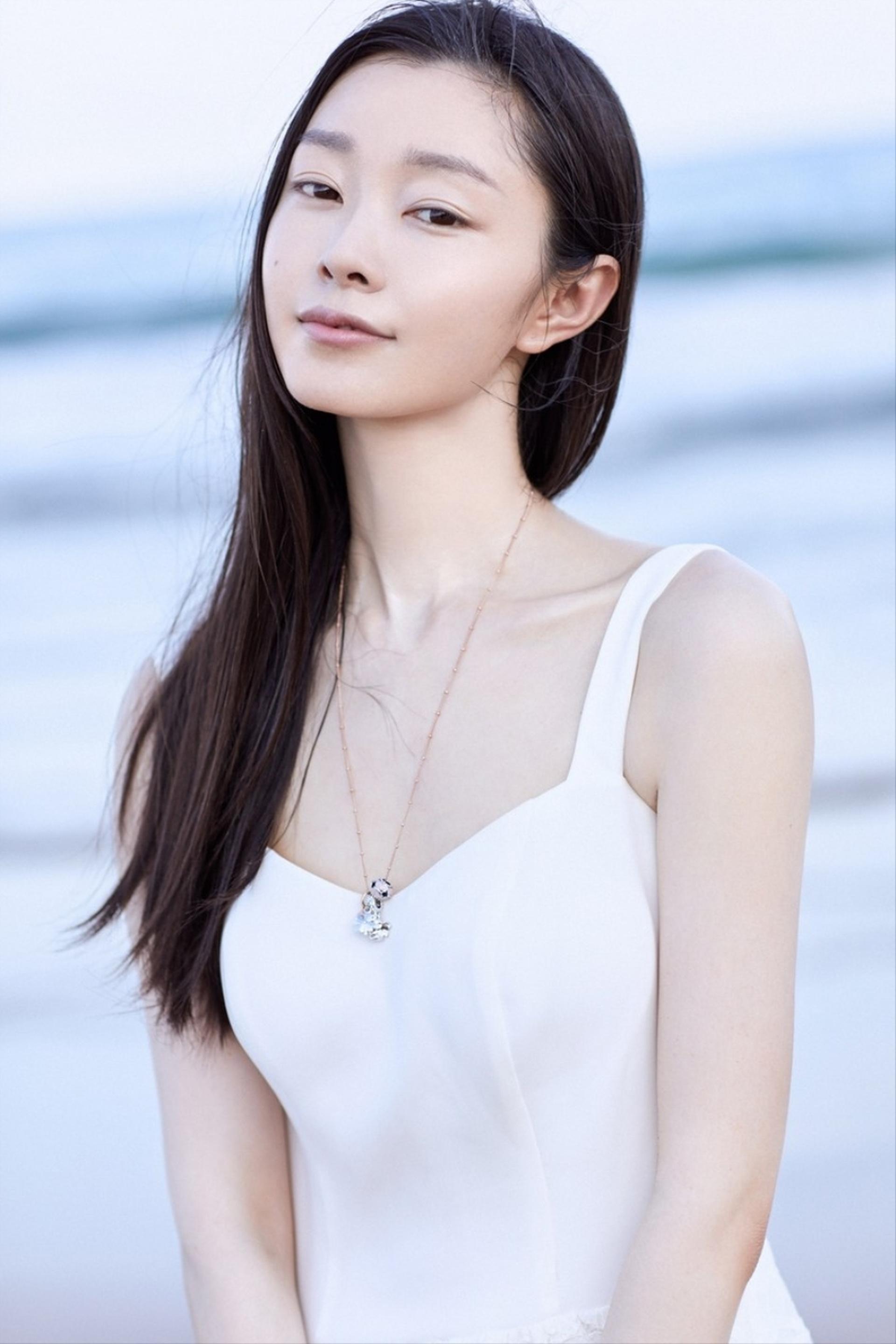 宋轶穿的现代服装,宋轶的好嫁风造型怎么样