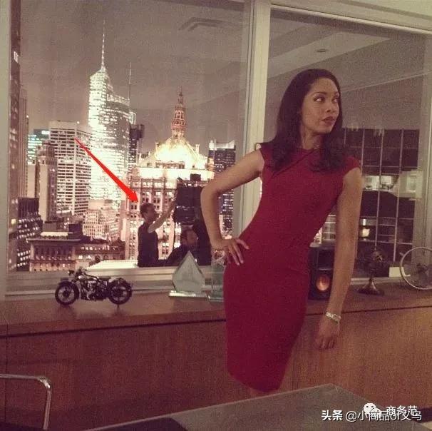 精英律师罗槟栗娜片段,精英律师罗槟去栗娜家里