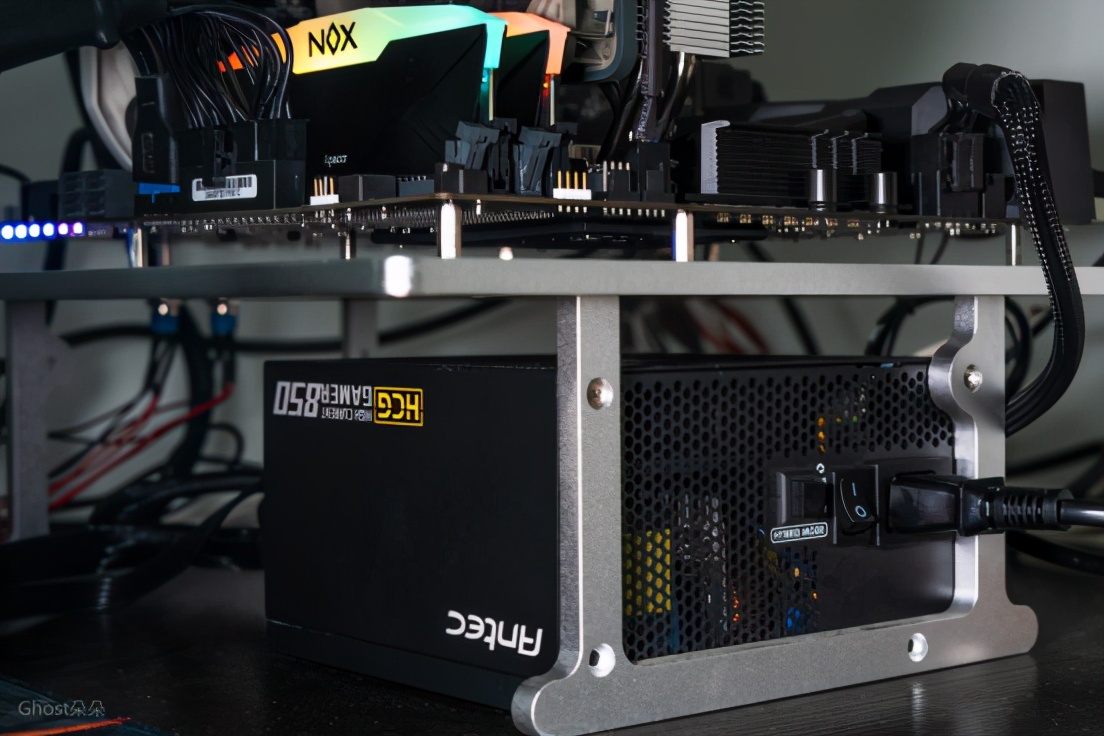 超频3东海k4000,超频3东海r4000测评