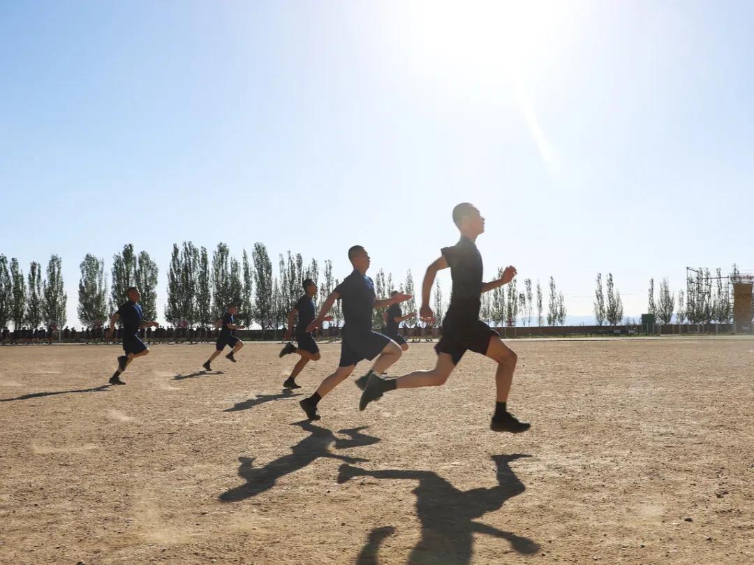 愿你扬帆起航、劈波斩浪——致第二适应期的“新蓝”