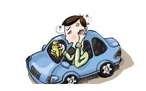 为什么坐汽车会头晕恶心,车里坐久了头痛怎么回事