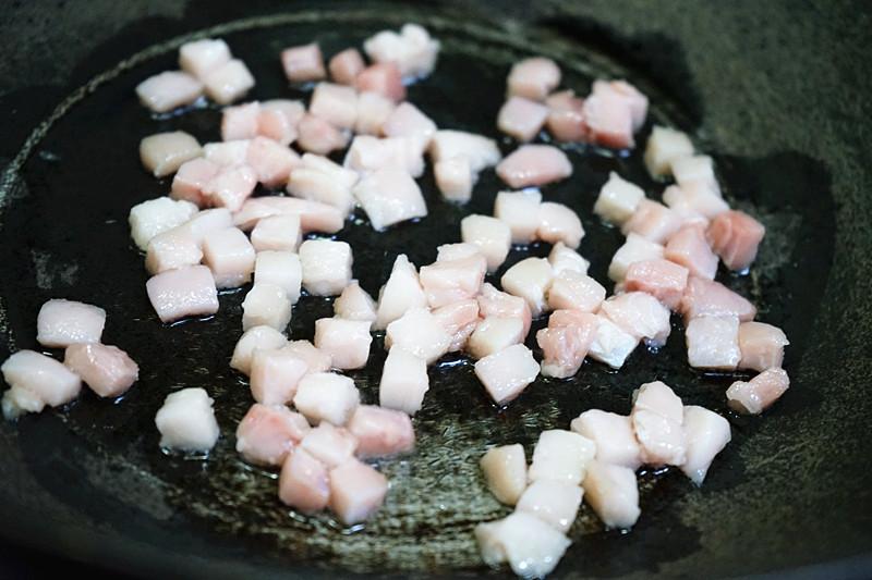 正宗的老炸酱窍门,正宗老北京炸酱可以不放葱吗