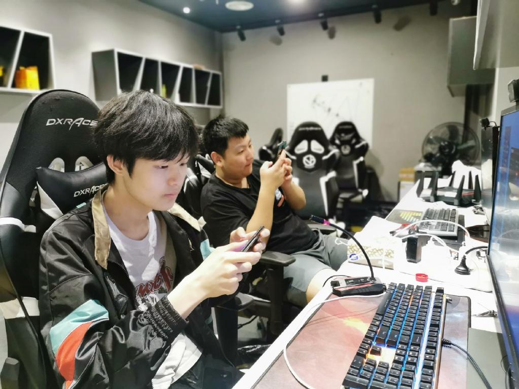 易瞳霸占2630分巅峰赛第一，关羽战力超一万九，统治力真恐怖