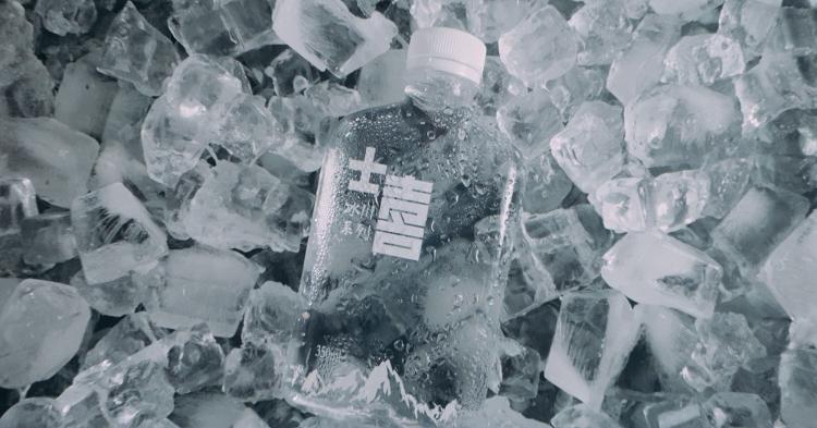 冰川矿物质水护肤,修护冰川水