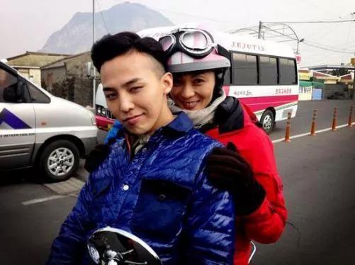 权志龙jennie曝光恋情,权志龙jennie恋情疑曝光新闻