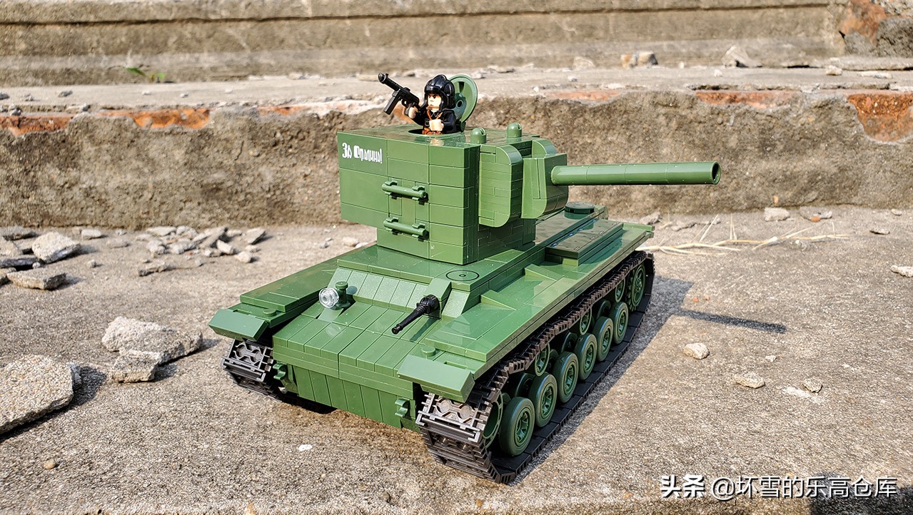 kv2重型坦克高清照片,kv2重型坦克真实视频
