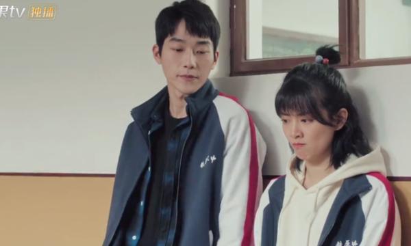 最大牌女团?赌王女儿集合三大豪门千金跳女团舞,这学历身价酸了