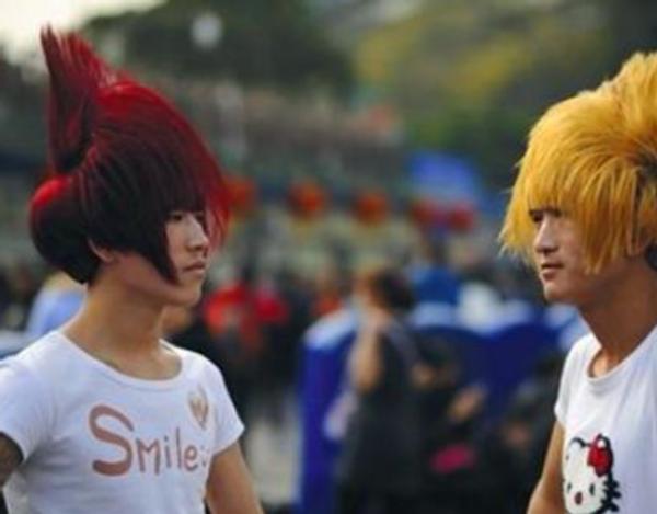 广东小伙罗福兴:11岁创办“杀马特家族”,拒绝富婆追求后怎样