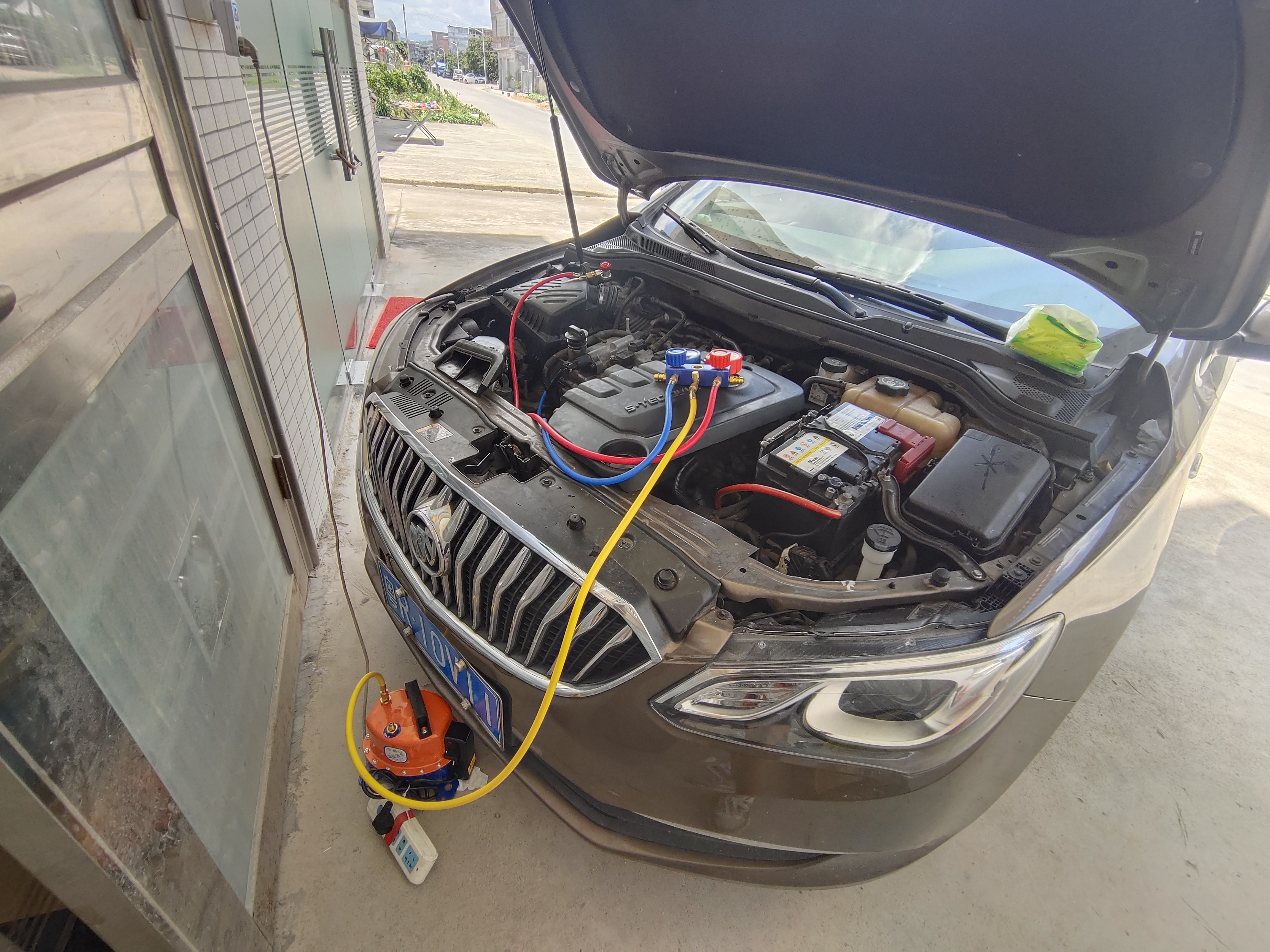 怎么分辨空调滤芯是否该更换,其实空调滤芯换什么样的比较好