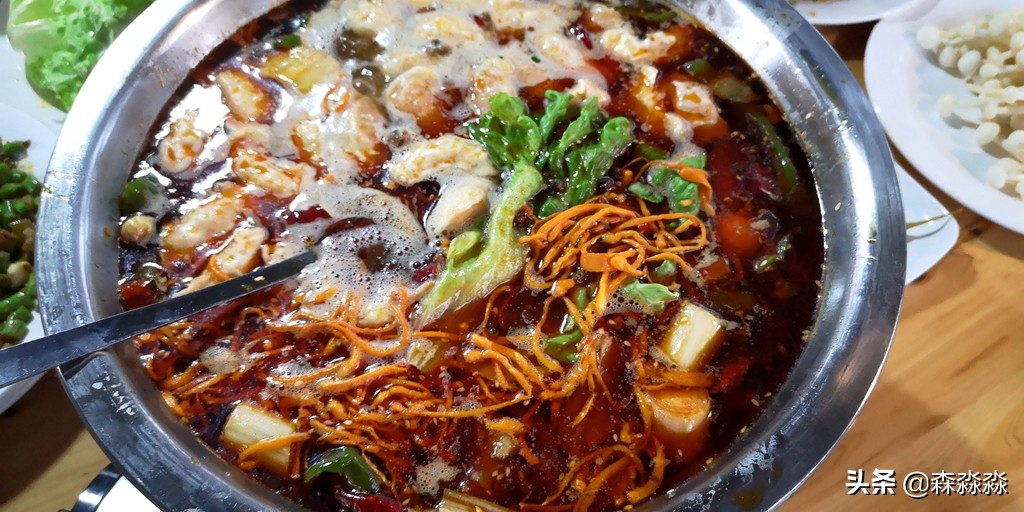 恩施清江大峡谷蝴蝶岩讲解,清江峡谷蝴蝶岩