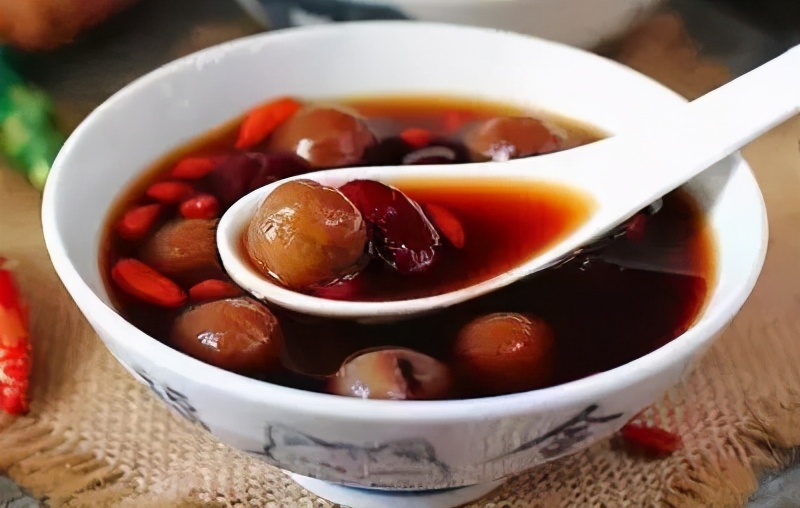 阿胶糕和阿胶有什么区别吗,阿胶糕与阿胶的区别哪个更好吃