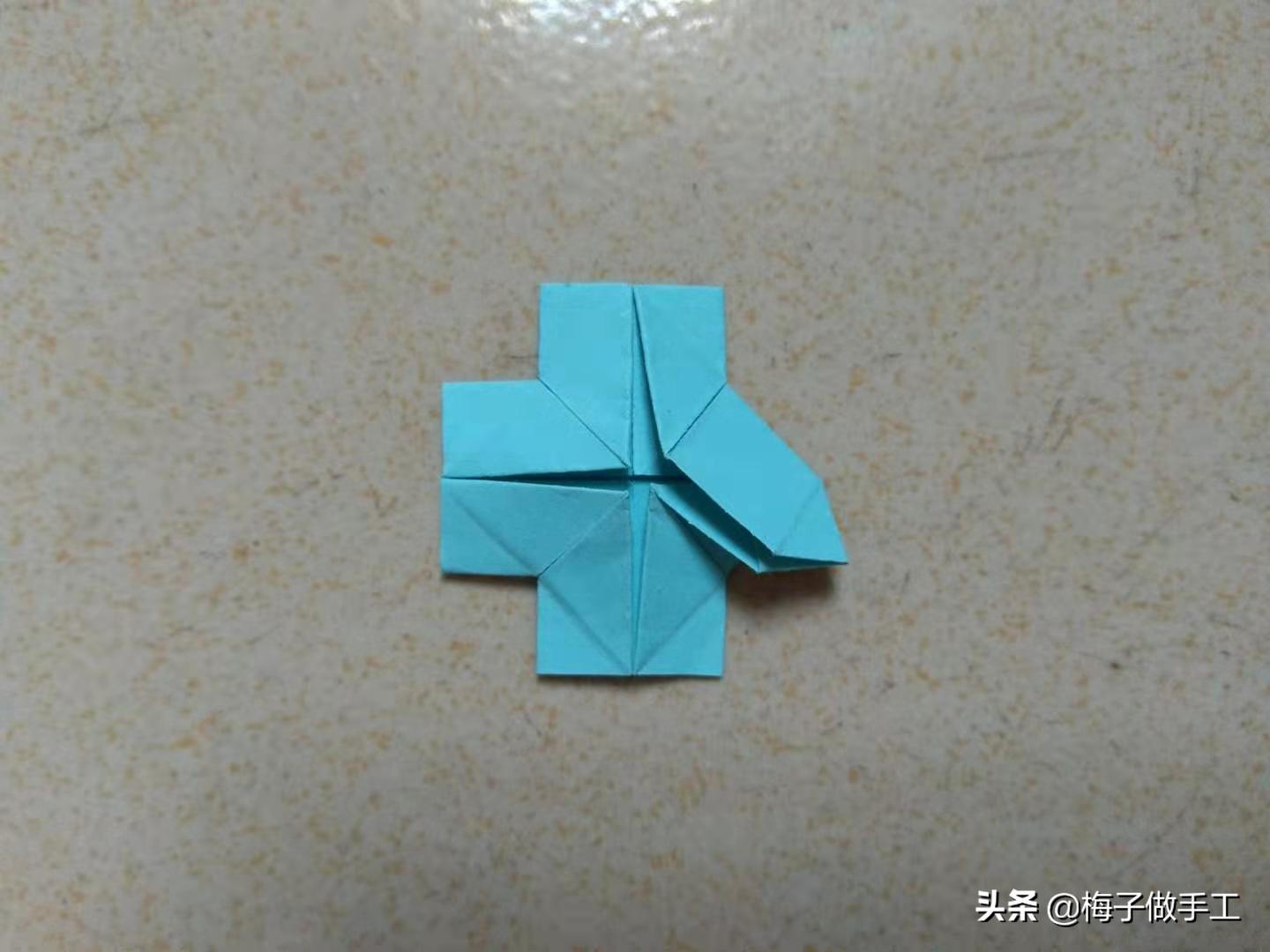 手工折纸衣服裤子美丽公主裙子,手工折纸上衣和裤子又简单又漂亮