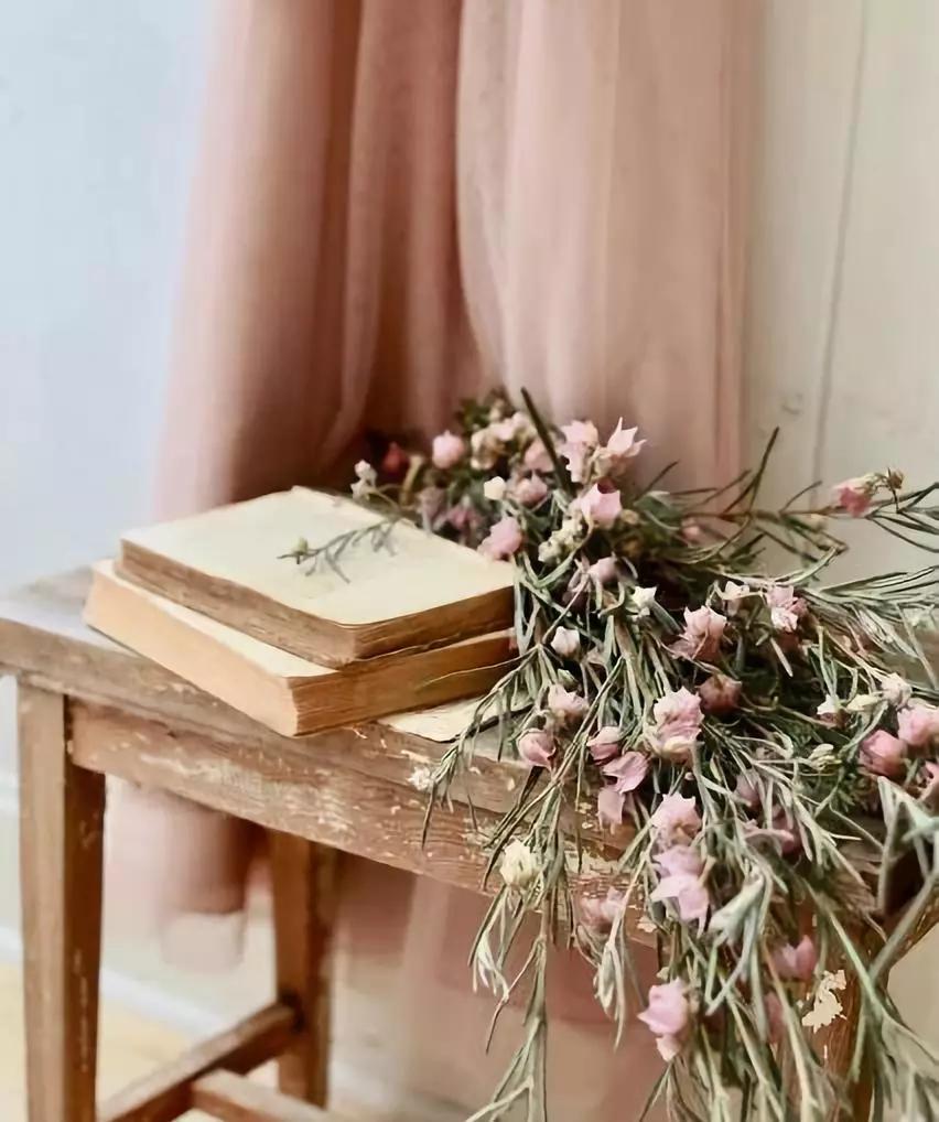 她用这种高颜值的干花装饰家里，隔壁邻居都惊叹不已