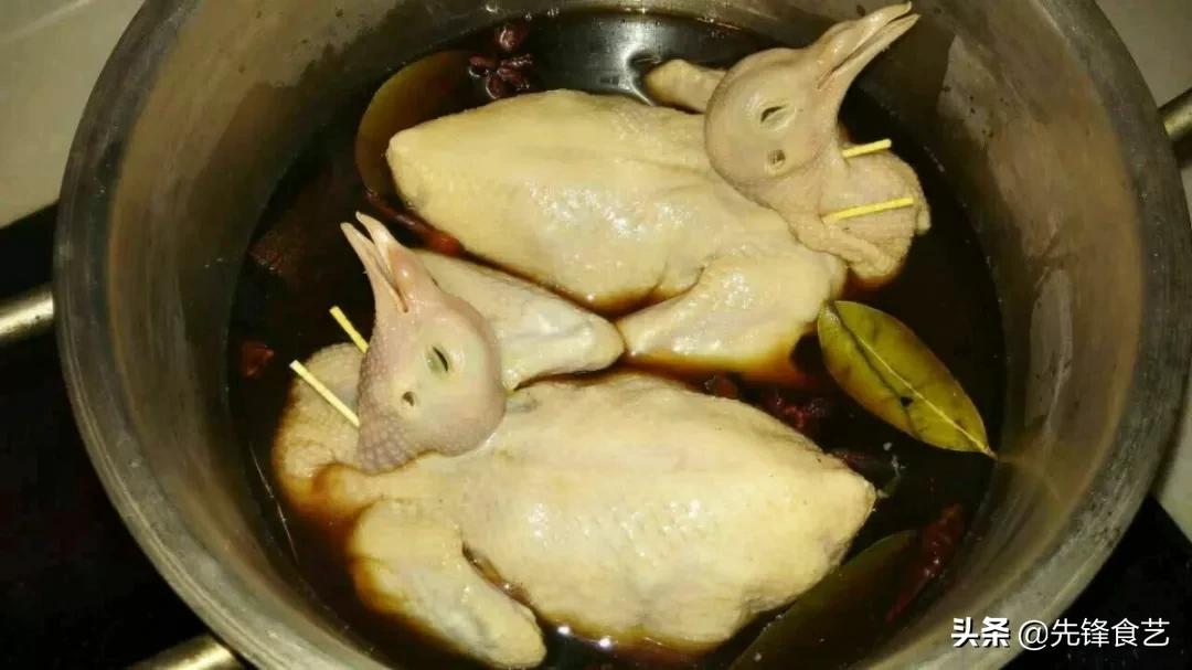脆皮烧鸡的做法及配方,家庭脆皮红烧乳鸽脆皮水怎么制作