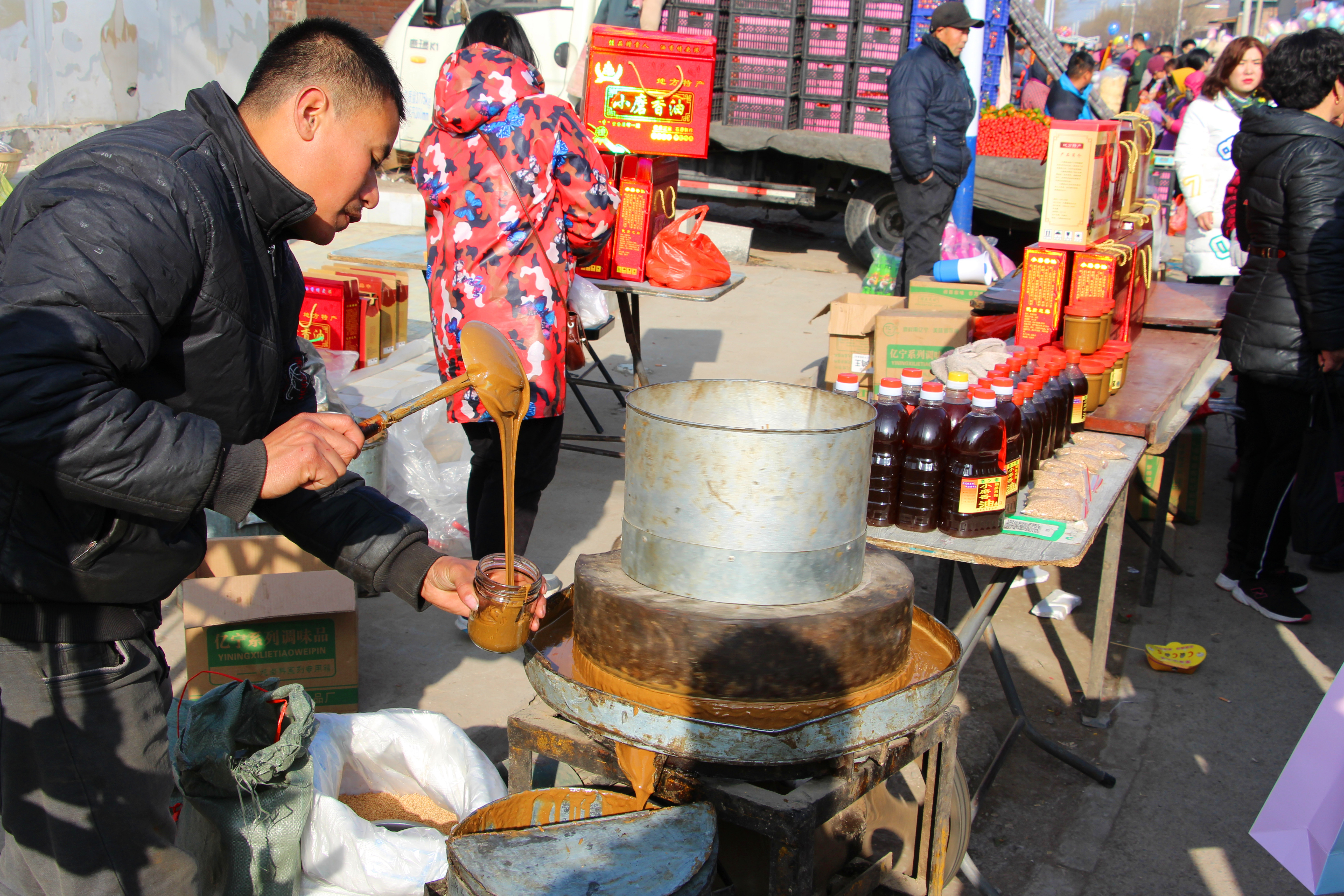 天津市武清区泗村店镇太子务村赶大集