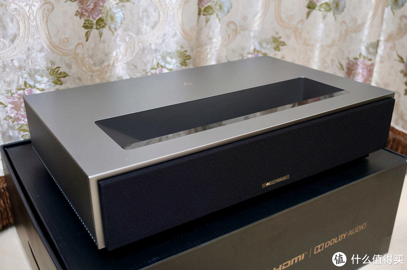 峰米激光影院4kmax测评,峰米激光电视t1和max哪个好