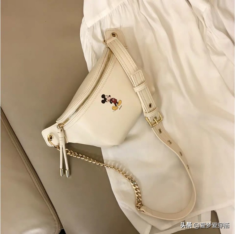 虞书欣穿lisa同款衣服,虞书欣同款包包3ce