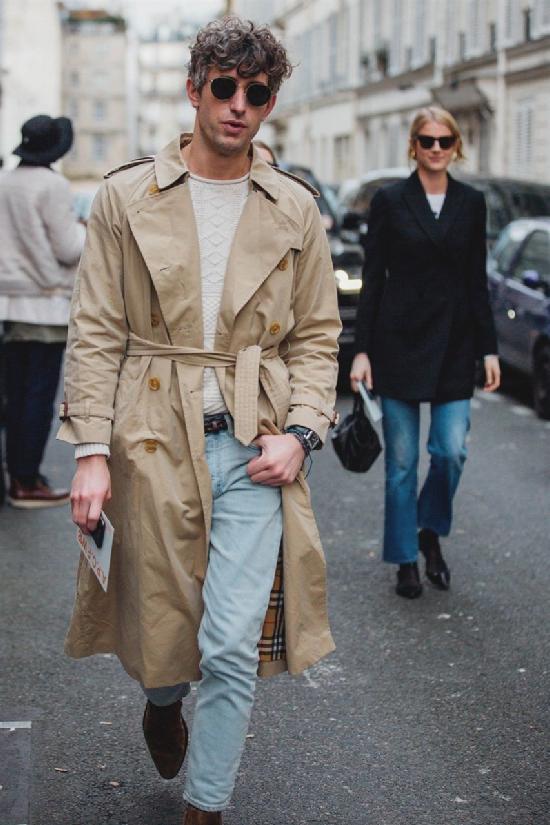 风衣造型穿出优雅文艺范,风衣时尚穿搭穿出高级感