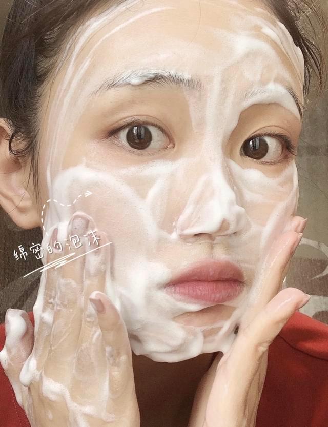 男士sk2和cpb洗面奶哪个好,香奈儿cpb和sk2洗面奶哪个好