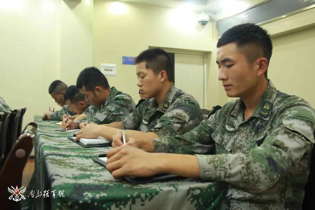 新军体体能训练法,体能套路组合训练