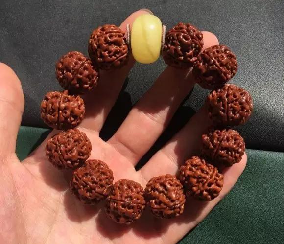 鸡爪骨文玩市场价格,最靠谱的文玩价格参考表赶紧收藏