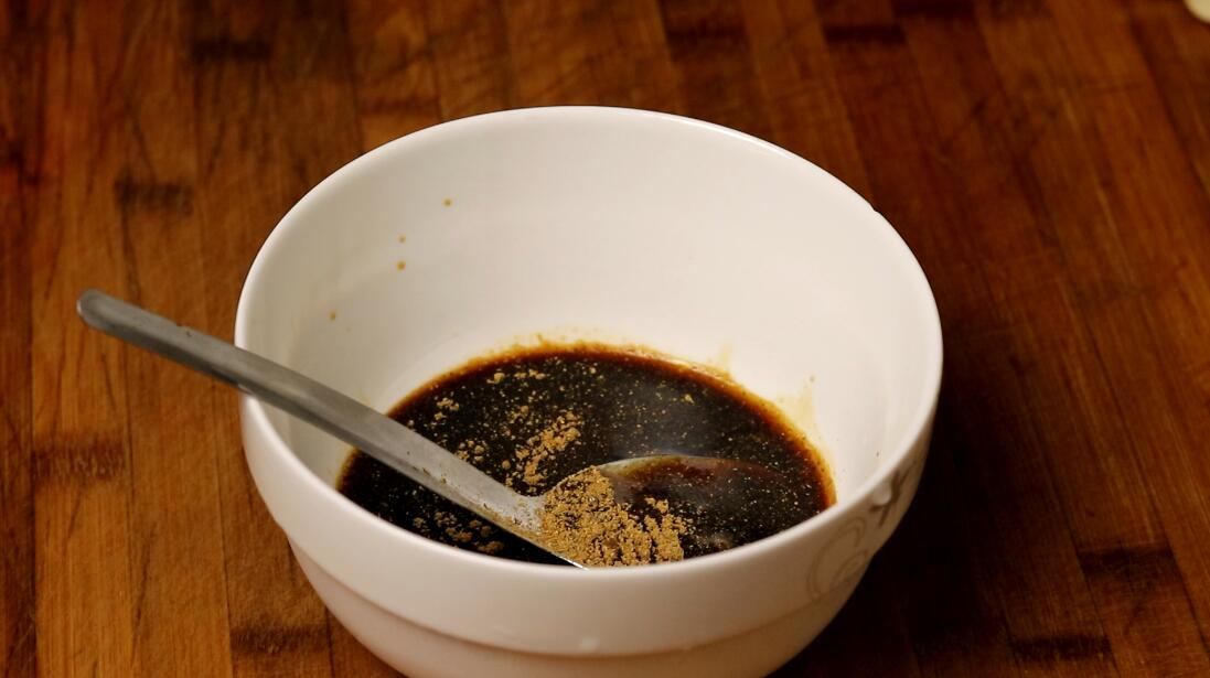 红烧带鱼做出来肉很烂,红烧带鱼第一步