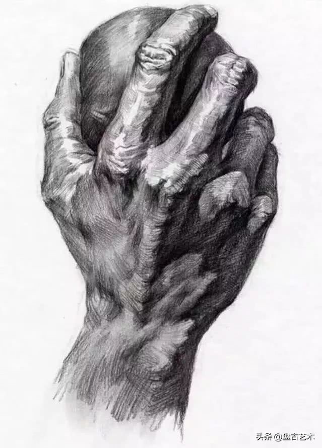 怎样画素描带手半身像才有美感——盘古文化艺术