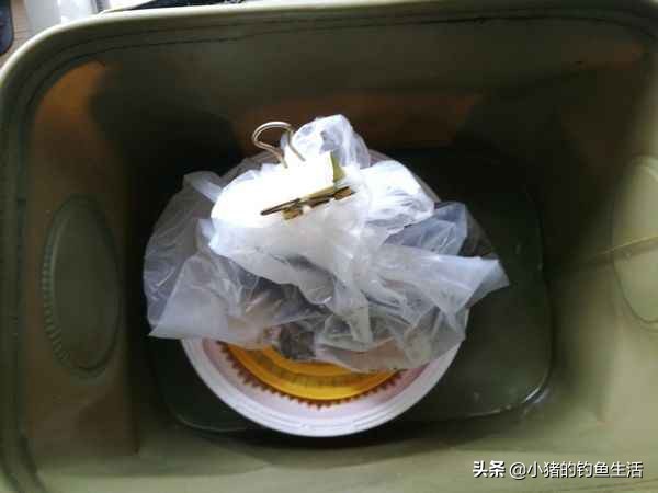 夏天蚯蚓钓鱼用多大的线组,用蚯蚓好钓鱼还是鱼饵好用