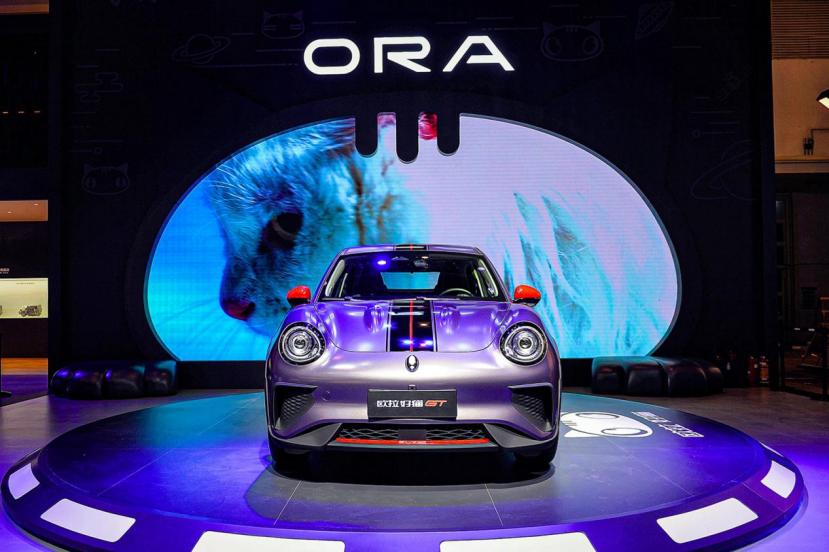 初恋撸猫遛狗开坦克向你开炮？长城汽车燃爆2020北京车展