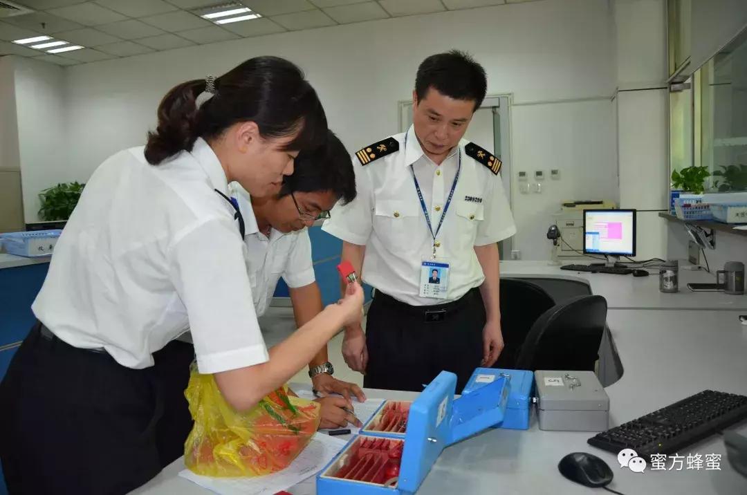 外国蜂蜜靠谱吗,国外蜂蜜与国产的蜂蜜有什么区别