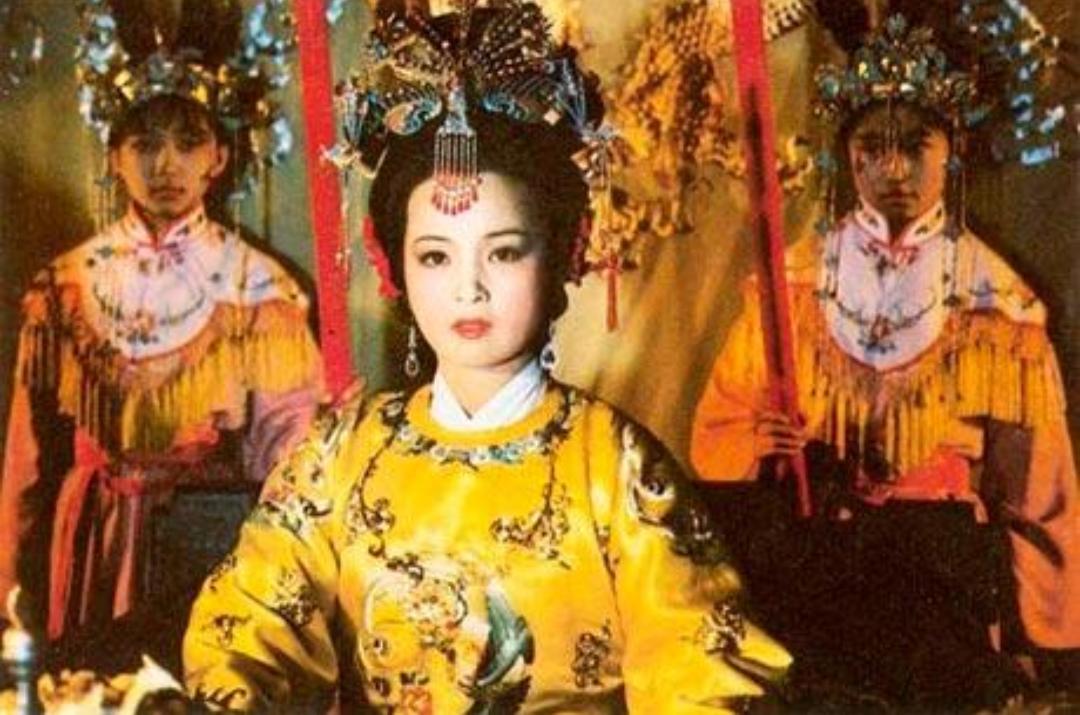 贾府的婚配之谜,贾府复杂的人际关系