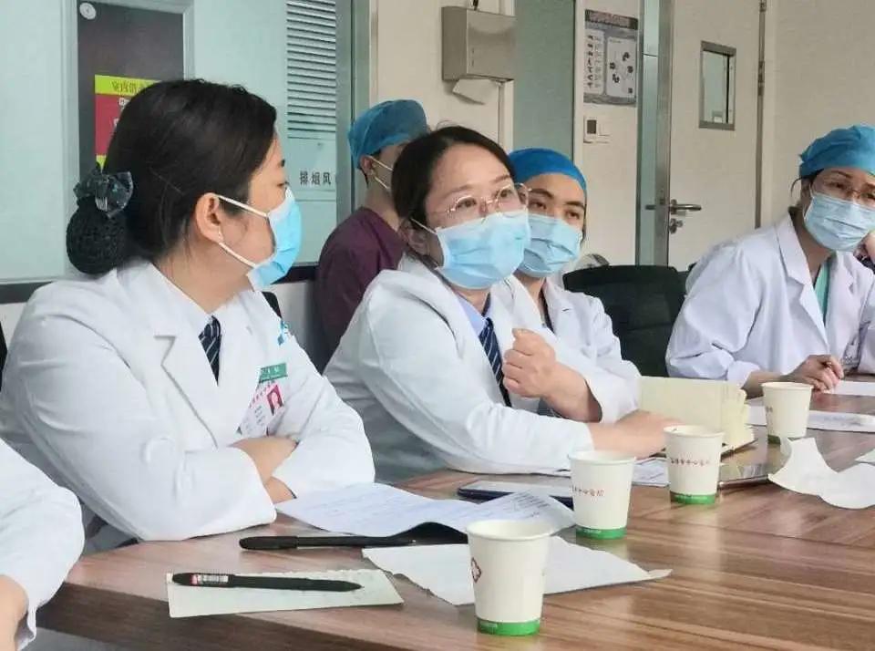 发挥专业优势,助力学科发展!我院举行多学科联合护理查房