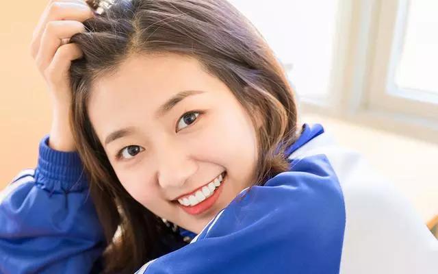 不打扮也漂亮的星座女前十名,长得美各种风格都能驾驭的星座女