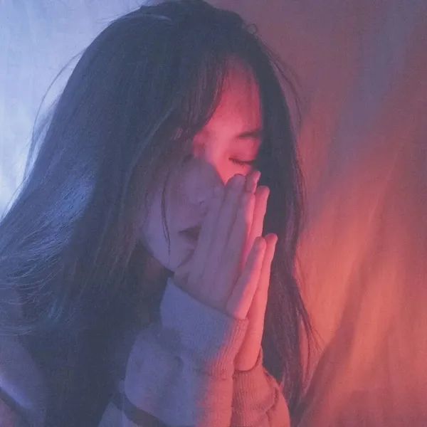 天空下雨了该怎么办,如果外面下雨了怎么办在哪躲雨