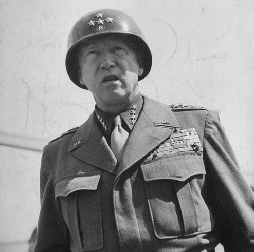 美军黑人部队不被当人看，巴顿将军一举动让所有黑人官兵感激至今