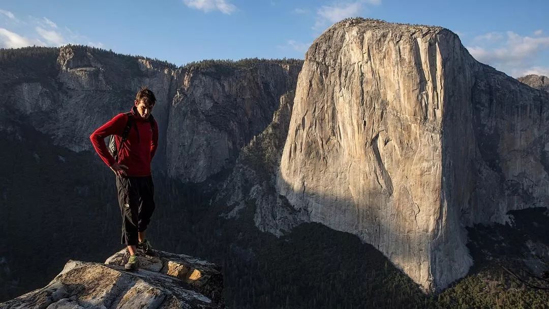 徘徊在生死边缘的表演,徘徊在生死边缘在线阅读