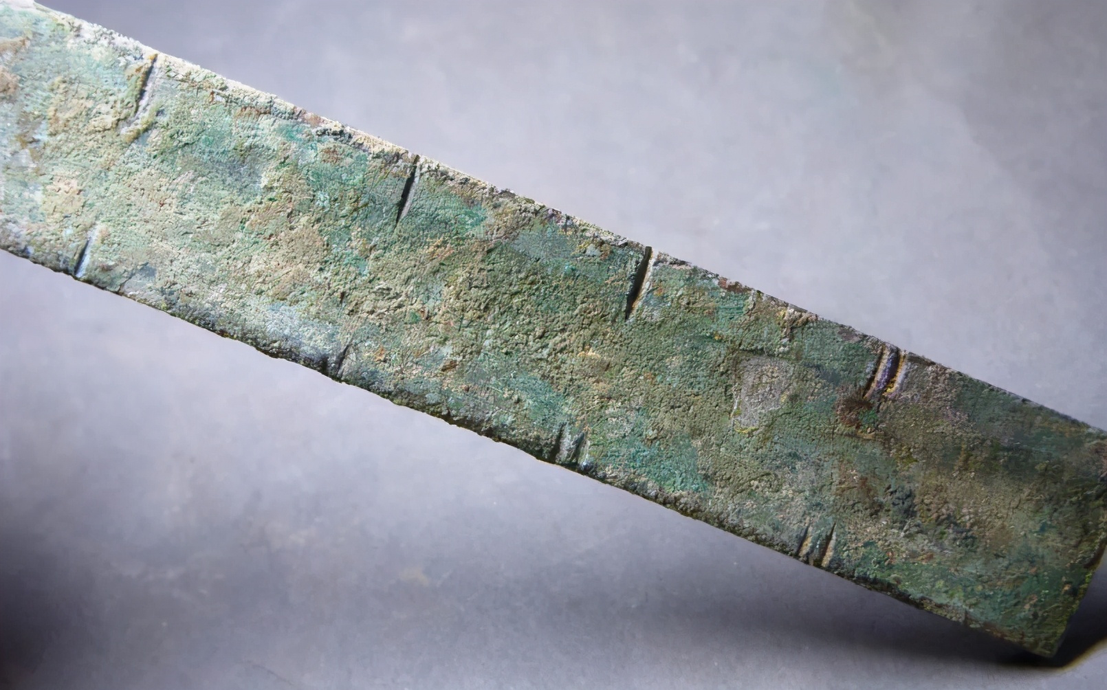 汉代关羽真实身高大概多少公分,三国关羽身高九尺是多高