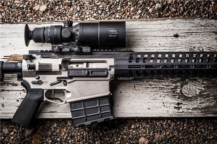 美军测距一体瞄准镜,美国反射式瞄准镜