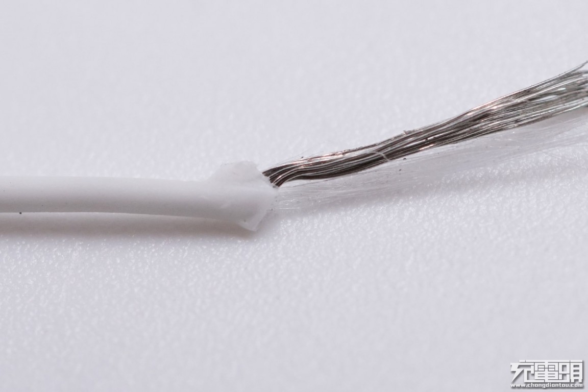 c口快充数据线拆解,加粗快充可自动断电数据线测评