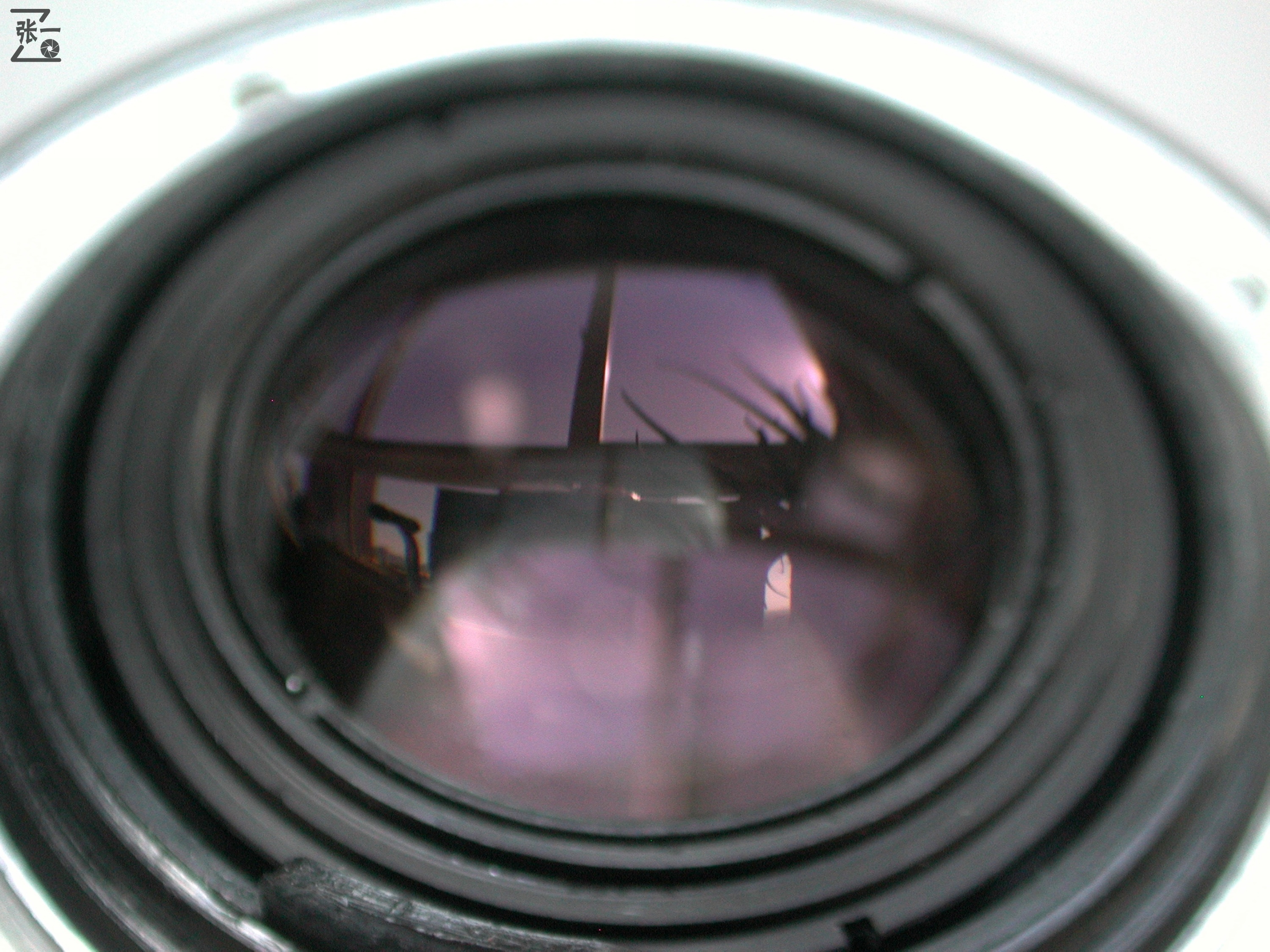 中国哈尔滨照相机厂生产的SEAMADZ2-1单反照相机